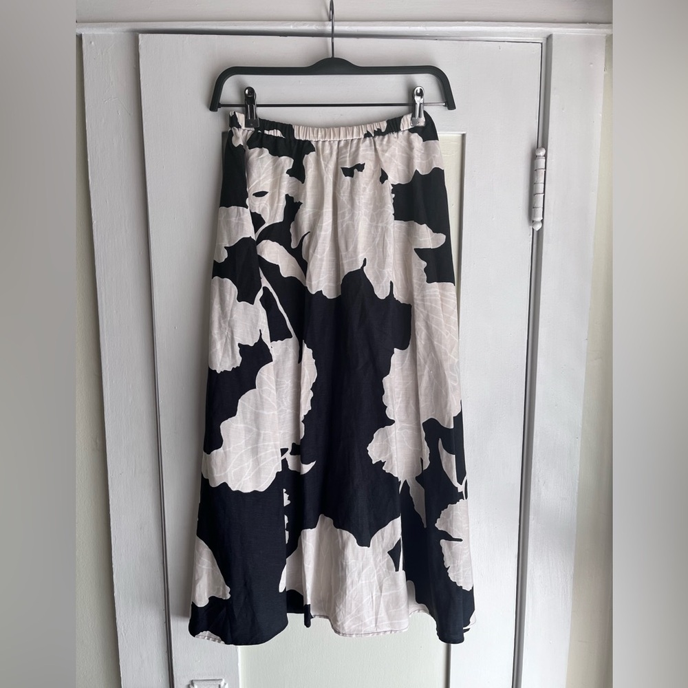 H&M Linen Black Floral Women's Midi Skirt